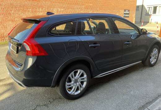 Volvo V60 Cross Country 2.0 D3 Momentum
