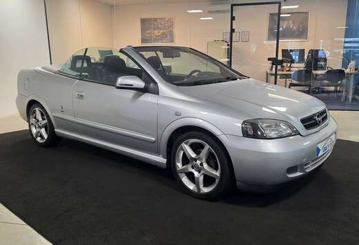 Opel Cabrio 1.6 16V Benzine Linea Rossa