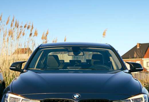 BMW 330e 252 ch Lounge Plus A