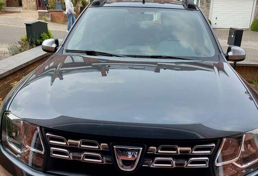 Dacia 1.6i 4x2 Anniversary 2