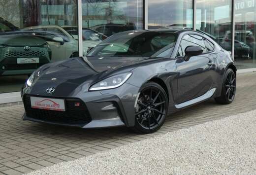 Toyota 2.4i Boxer Sport +Camera+Dodehoek+Zetelverwarm ...