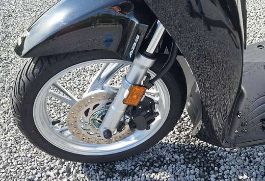 Honda Nieuwstaat !