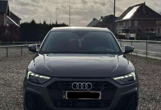 Audi 30 TFSI Sportback S line