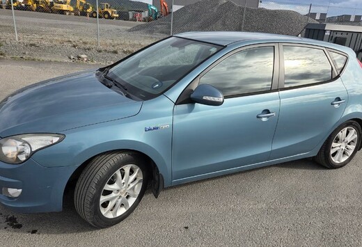 Hyundai i30 1.6 CRDI Style Blue