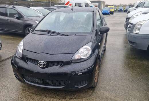 Toyota 1.0i VVT-i Car Dance MMT