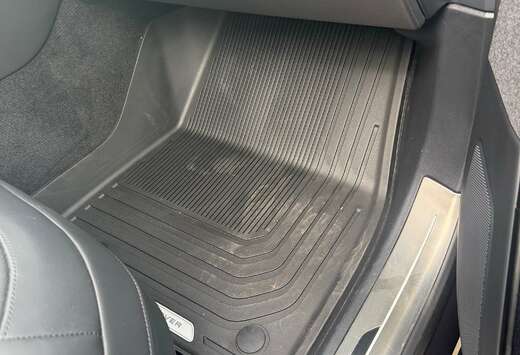 Land Rover D300 Dynamic SE LIchte vracht