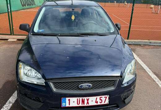 Ford 1.6 16V Aut. Ghia