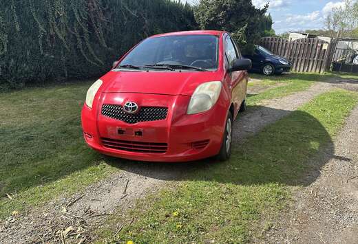 Toyota 1.0i VVT-i Linea Luna MMT