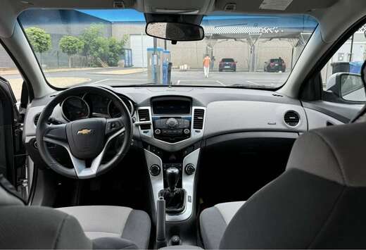 Chevrolet 1.6i LS