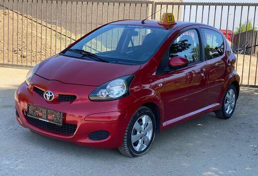 Toyota 1.0i VVT-i Miami