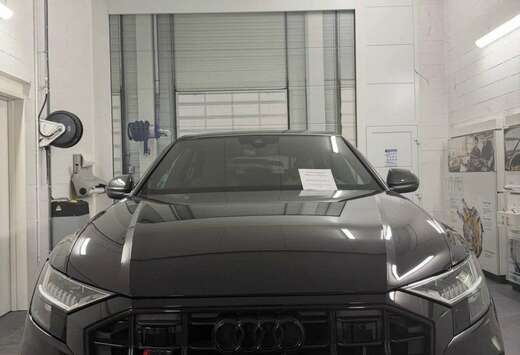 Audi 4.0 TFSI V8 Quattro Tiptronic