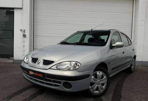 Renault AUTOMAAT* GARANTIE 12 MAANDEN * BENZINE