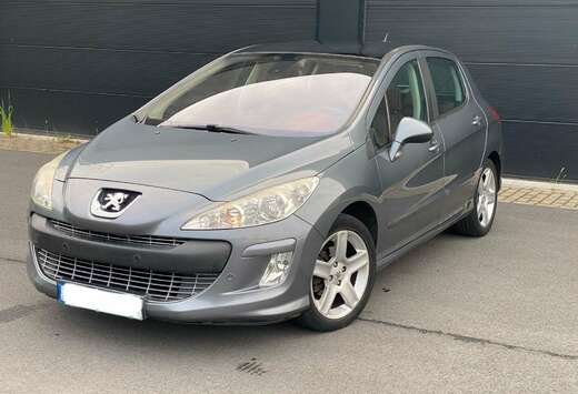 Peugeot 140 THP Automatik Platinum