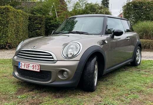 MINI Mini 1.6i Cooper