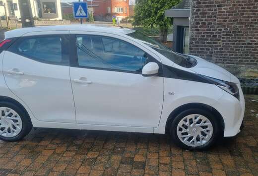 Toyota Aygo 1.0i VVT-i x