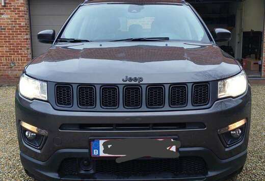 Jeep Compass Black Star 1.3 T4 150 DDCT 4x2