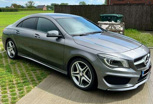 Mercedes-Benz CLA 180 7G-DCT AMG Line