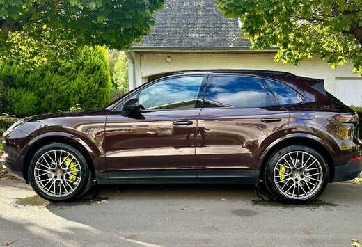 Porsche Cayenne 3.0i V6 PHEV Tiptronic S