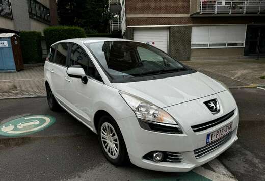 Peugeot 1.6 HDi *** 7 Places ***