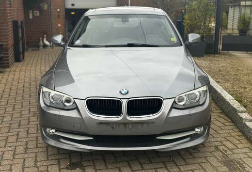 BMW 320i / 79.000km / Automaat /Navi / Airco / Euro 5