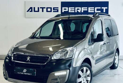 Peugeot TepEE 1.2 ATTACHE REMORQUE NAVI CAMERA  APPLE ...