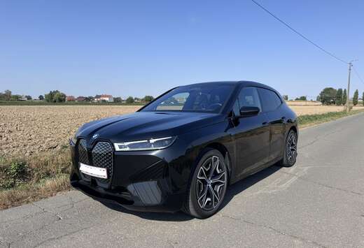 BMW iX 76.6 kWh xDrive40