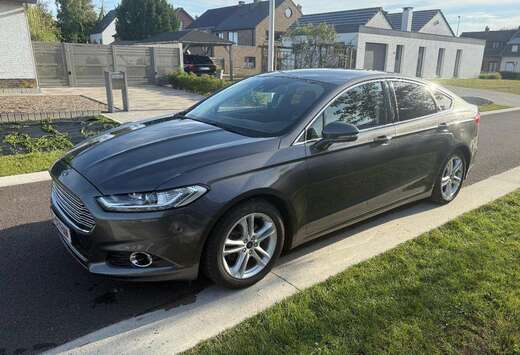 Ford Mondeo 2.0 TDCi Titanium PowerShift
