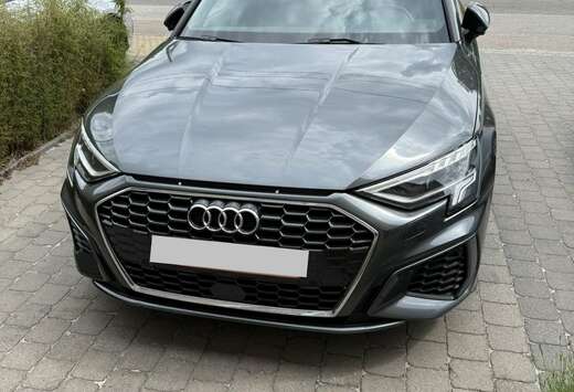 Audi Sportback 30 TDi S line