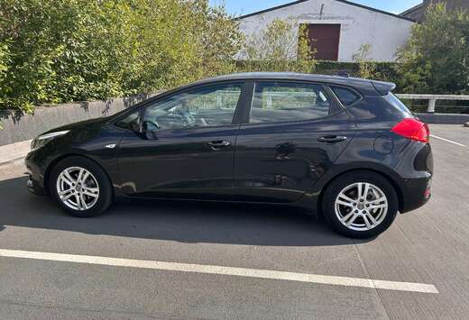Kia Cee\'d 1.4i Navi Edition ISG