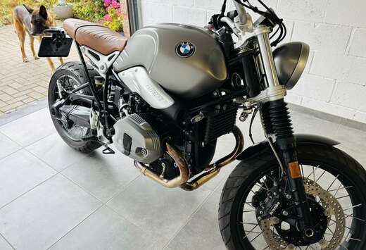 BMW Akrapovich