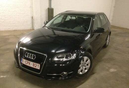 Audi A3 Sportback 1.6 TDi e Attraction Start/Stop DPF