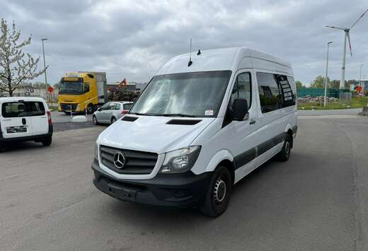 Mercedes-Benz 313 (Stock ID 46428)