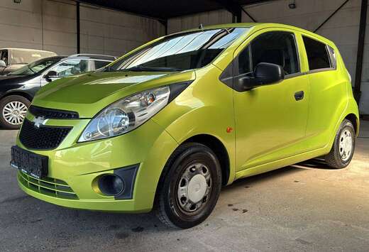 Chevrolet  Spark 1.0i