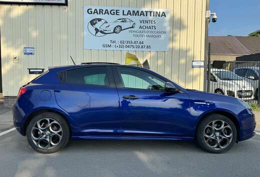 Alfa Romeo Toit ouvrant sport full Options garantie 1 ...