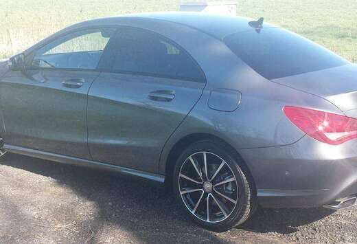Mercedes-Benz CLA 200