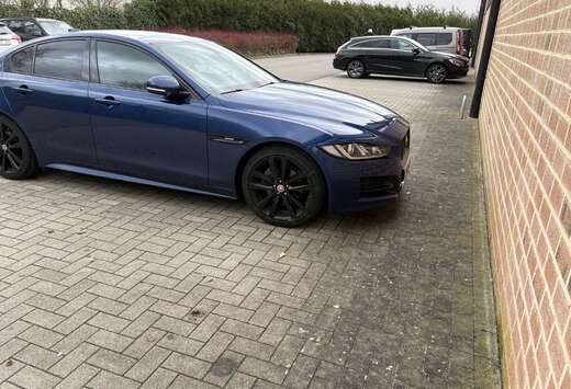 Jaguar 2.0 D AWD R-Sport