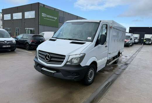 Mercedes-Benz 313 (Stock ID 18293)