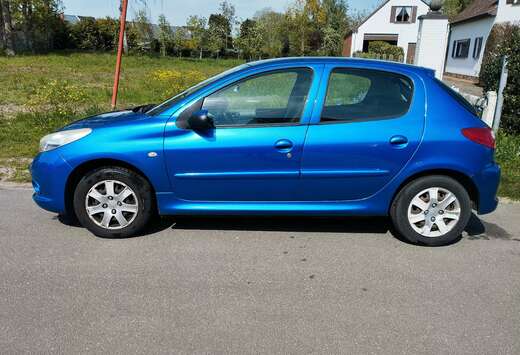 Peugeot 206  1.1i Generation