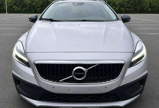 Volvo V40 Cross Country 1.5 T3 Black Edition Gear.GPF ...