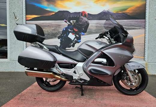 Honda PAN EUROPEAN ABS