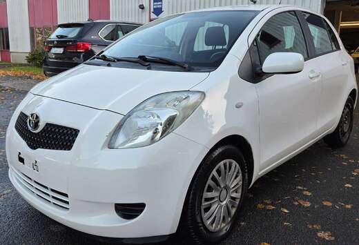 Toyota Yaris 1.3i VVT-i 16v **Lees de beschrijving**