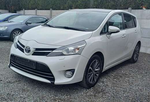Toyota 1.8i Premium 5pl. CVT