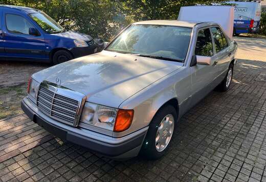 Mercedes-Benz W124