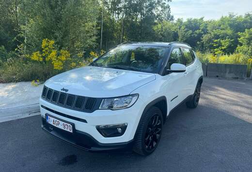 Jeep Compass 1.3 Turbo 4x2 Blackstar CarPlay