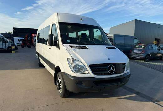 Mercedes-Benz 313 (Stock ID 11444)