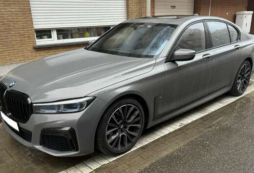 BMW BMW série M750i Xdrive M sport full option