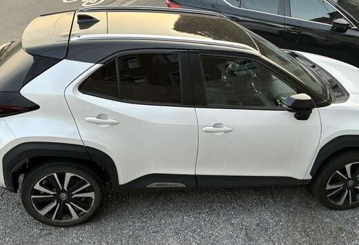 Toyota Hybrid 1.5i VVT-i Premiere E-CVT