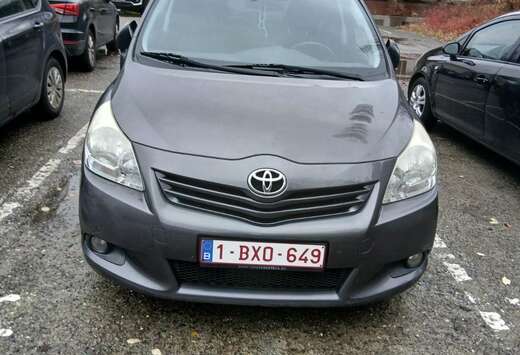 Toyota 132 VVT-i 5pl Lounge