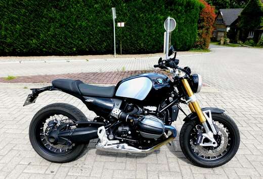 BMW full options , garantie usine 2028 !