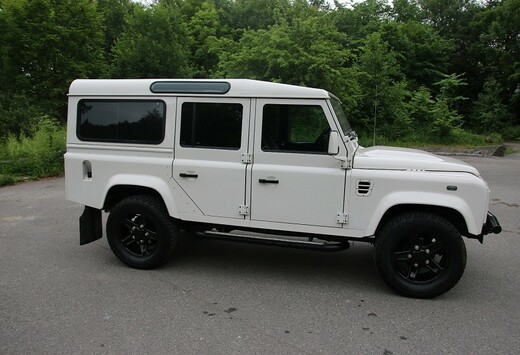 Land Rover defender 110 tdi 122 station wagon